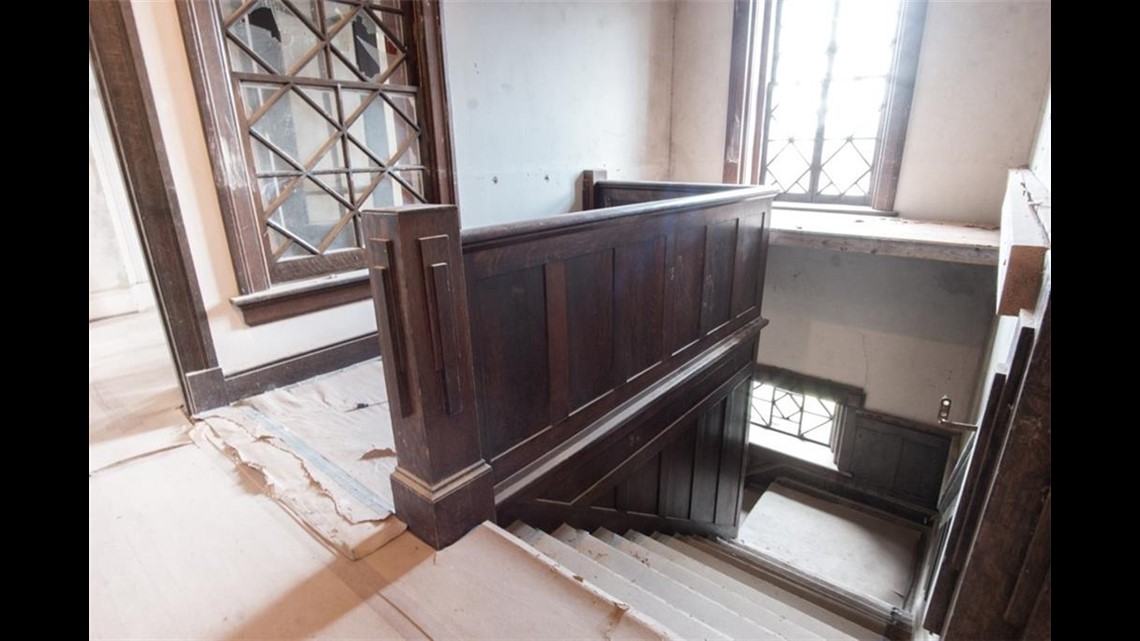 Photos of Cottonland Castle in 2019