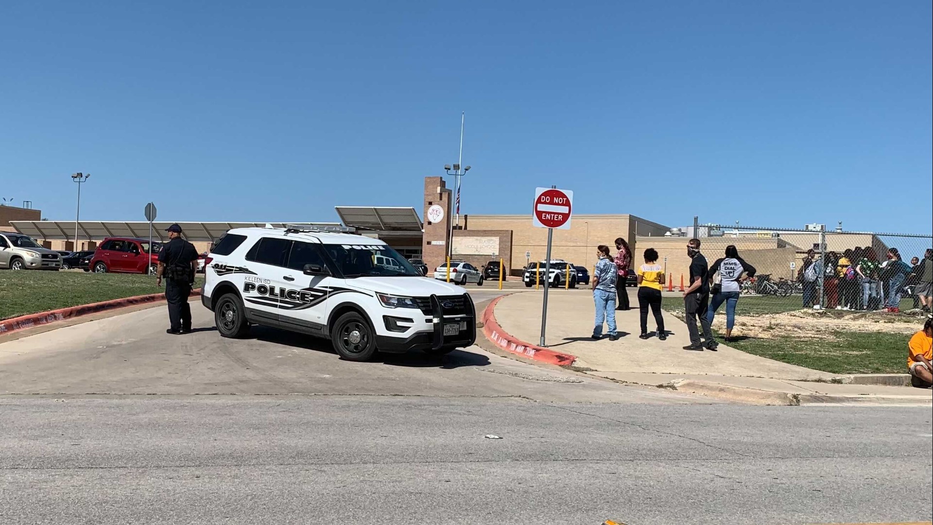 All clear Parents can now pick up students at Manor Middle School