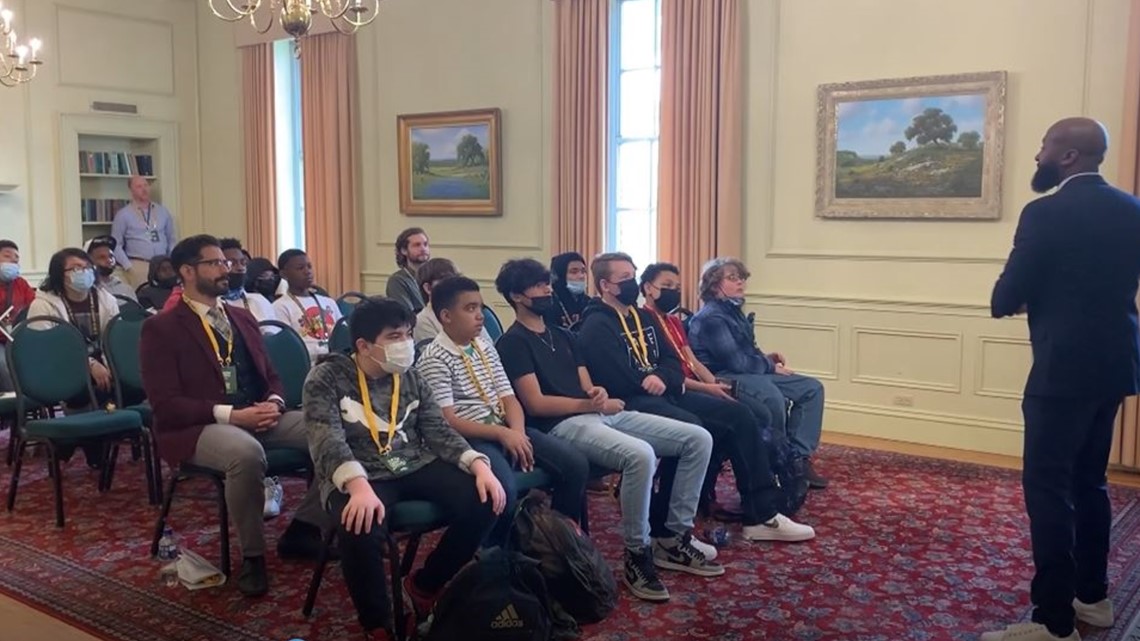 Baylor and Waco ISD hosts men's empowerment summit for Waco ISD - Vimarsana News