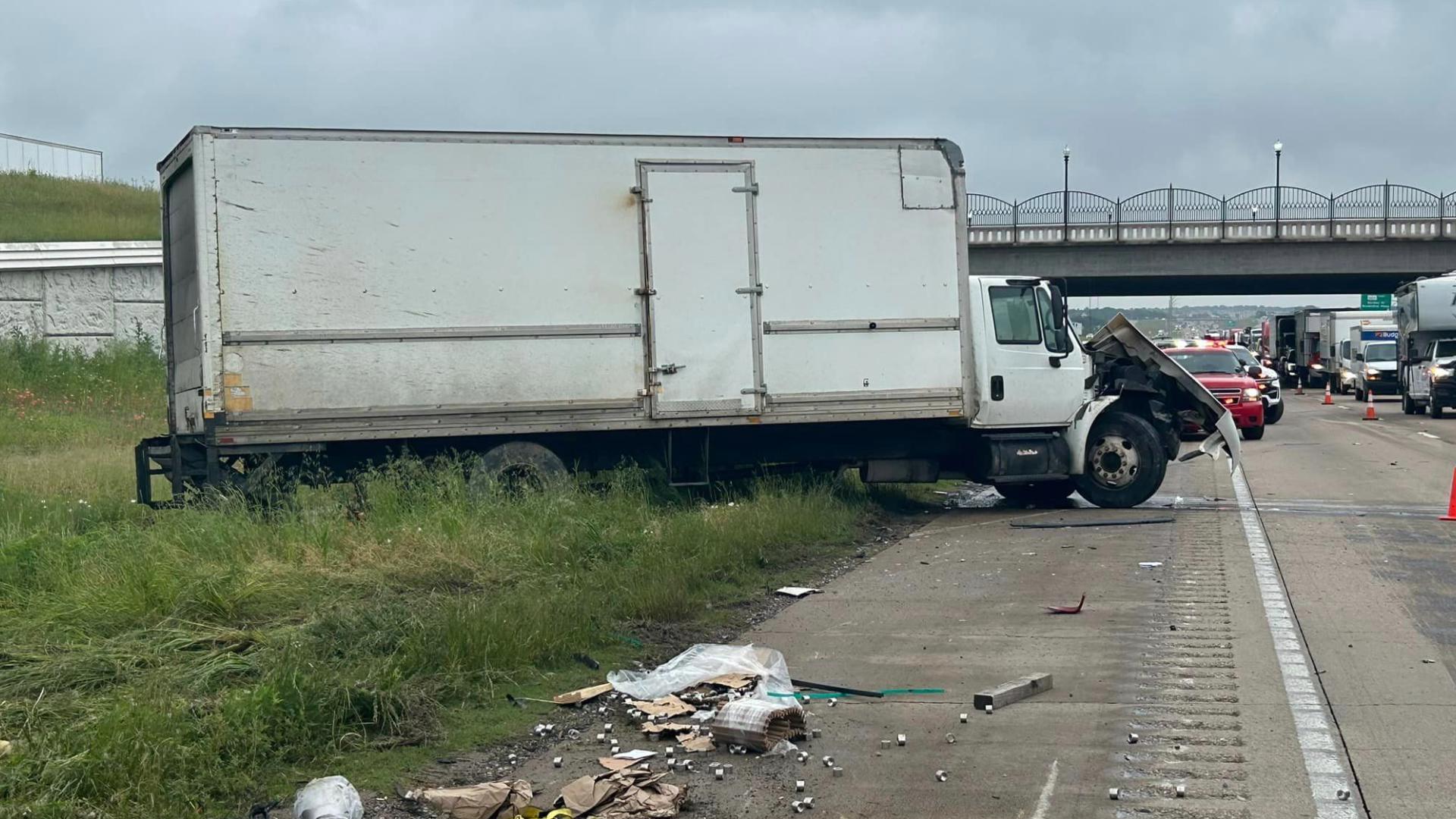 Lorena TX News Southbound Lanes Of I 35 Shut Down After Crash east-ben-white-blvd-ramp-to-nb-i-35-shut-down-due-to-ice-causes-4
