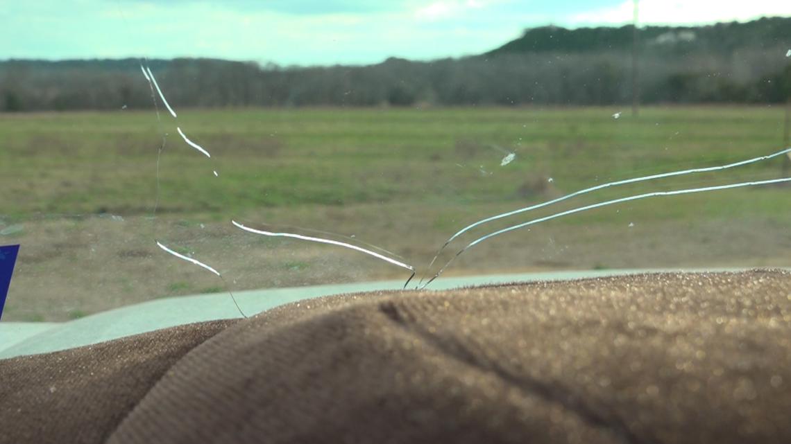 Texas drivers report flying rocks from US-84 is damaging cars - Vimarsana News