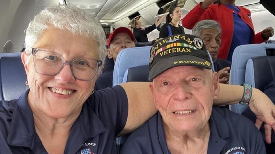 Central Texas couple's 'Honor Flight' brings long-overdue welcome home to the pair of veterans