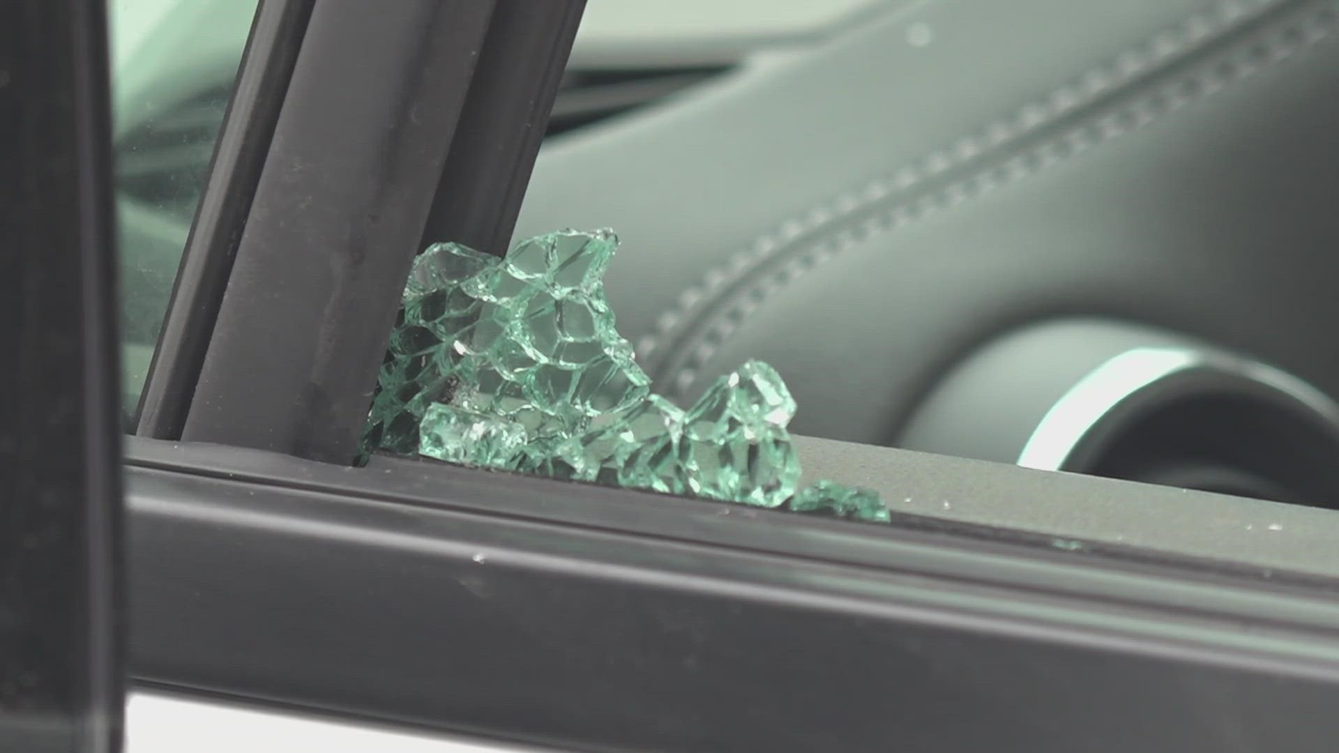 Central Texas man's car gets struck by lightning