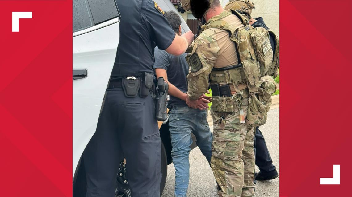 Man arrested for holding woman hostage in College Station apartment ...