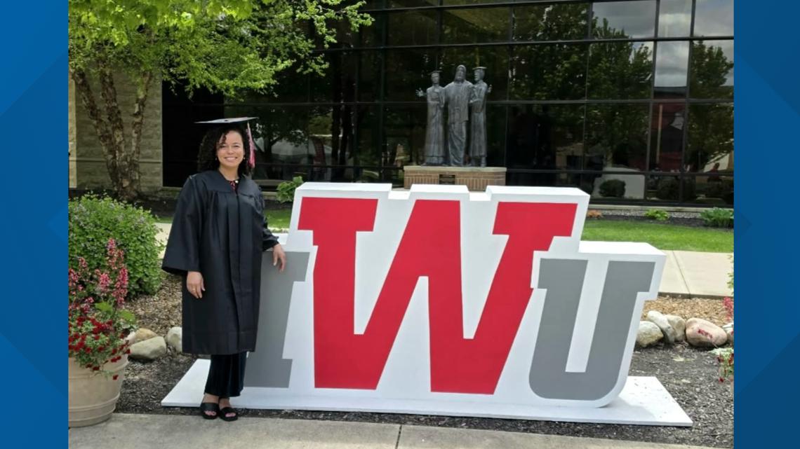 Four Killeen ISD employees earn degrees through district's Teach program