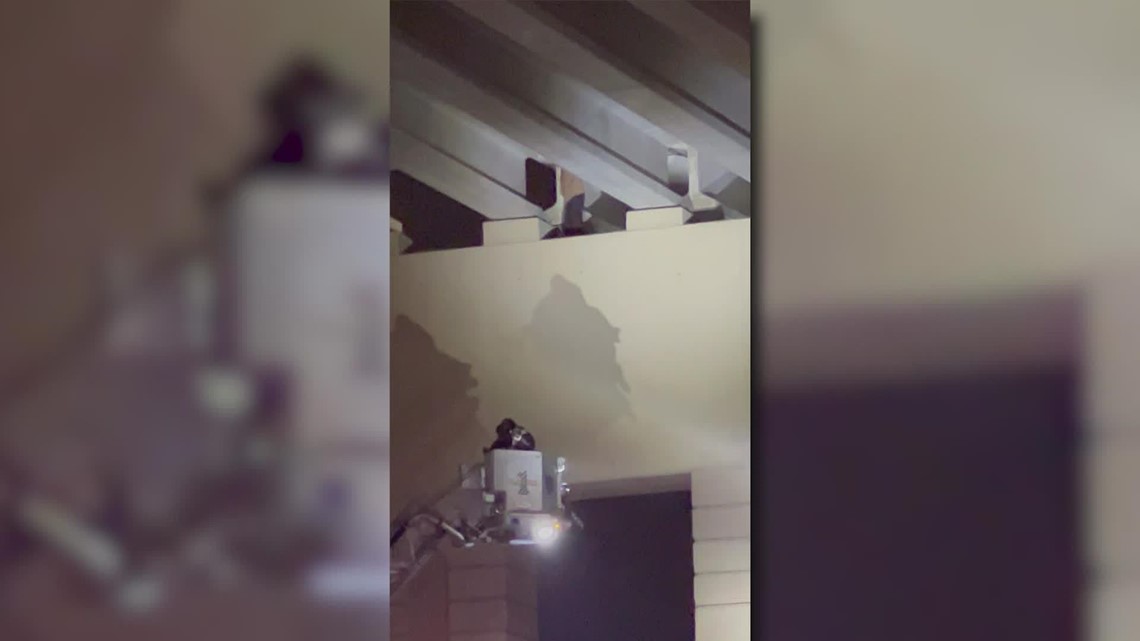 'You're a rat' | SAPD negotiator's insults enrage family of man having ...