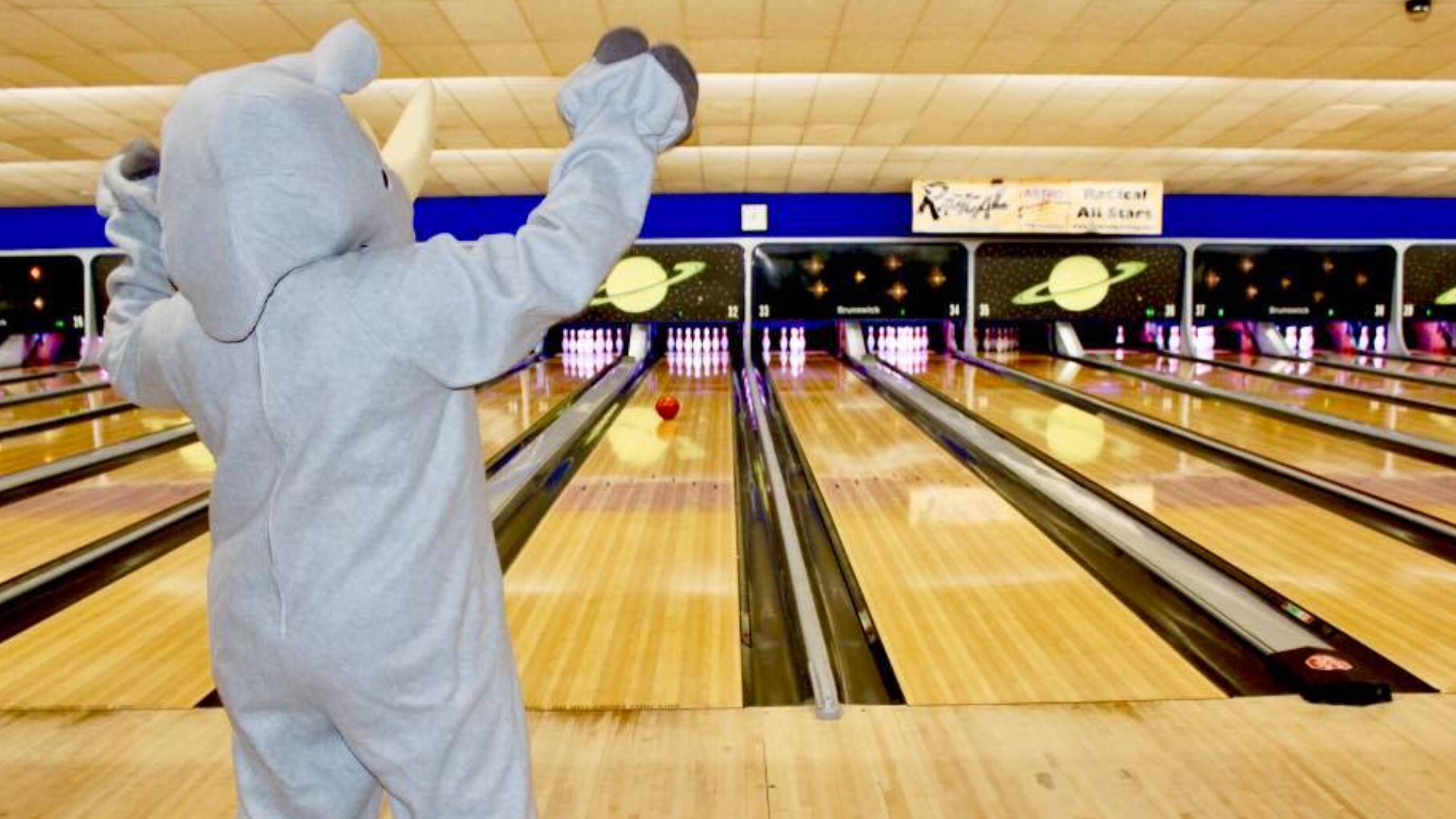 Bowling for Rhinos raising money for endangered wildlife