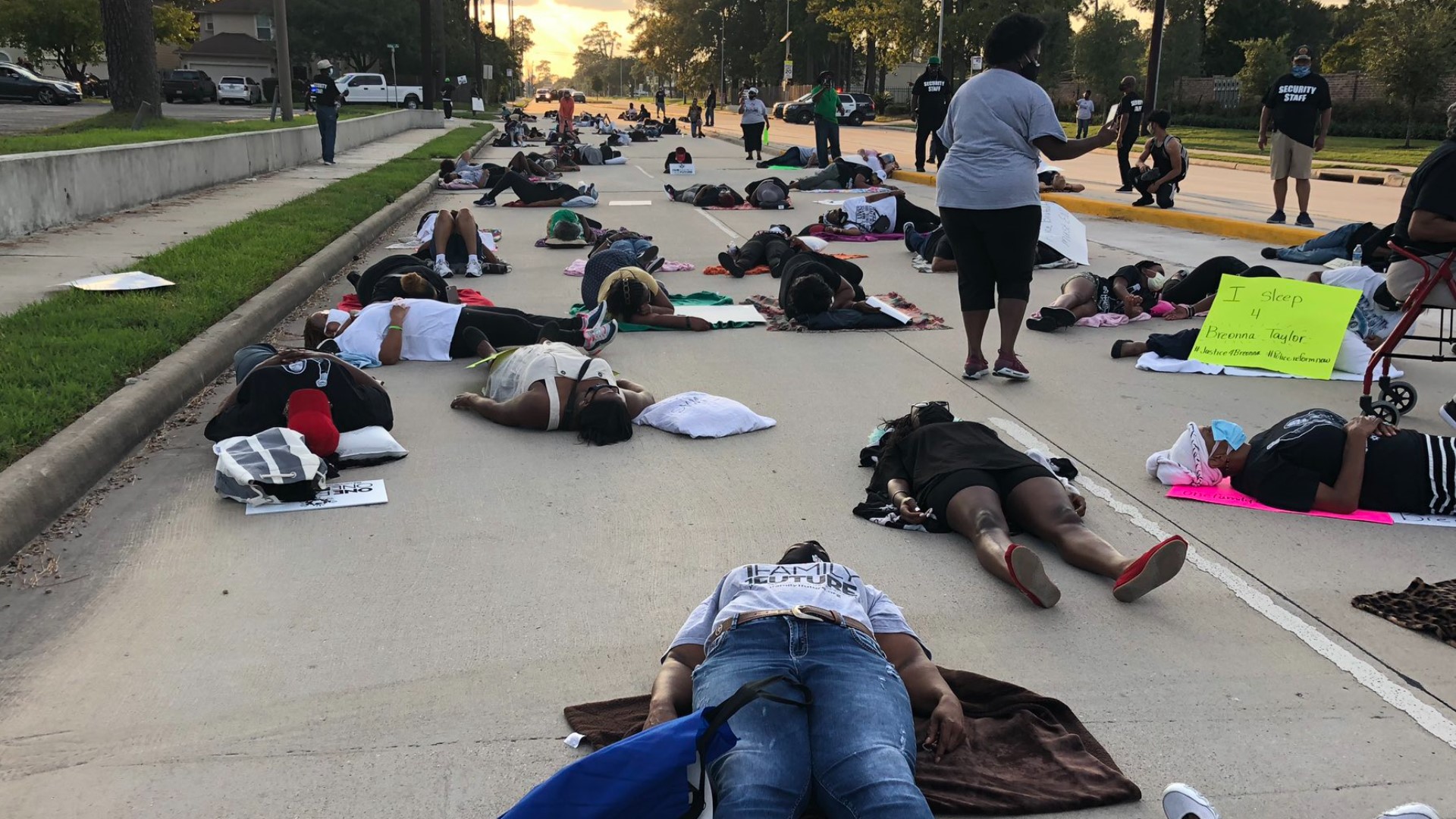 In a show of solidarity, more than a hundred women laid in Houston streets on Sunday as they demanded justice for Breonna Taylor.