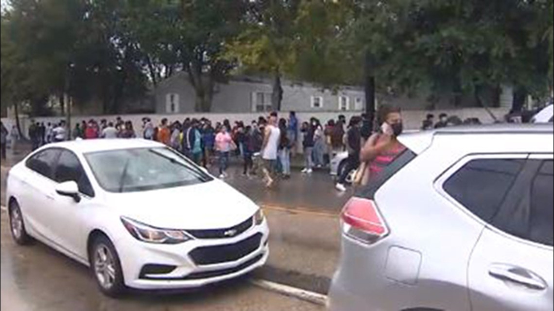 Houston school shooting: Police reported active shooting - Vimarsana News