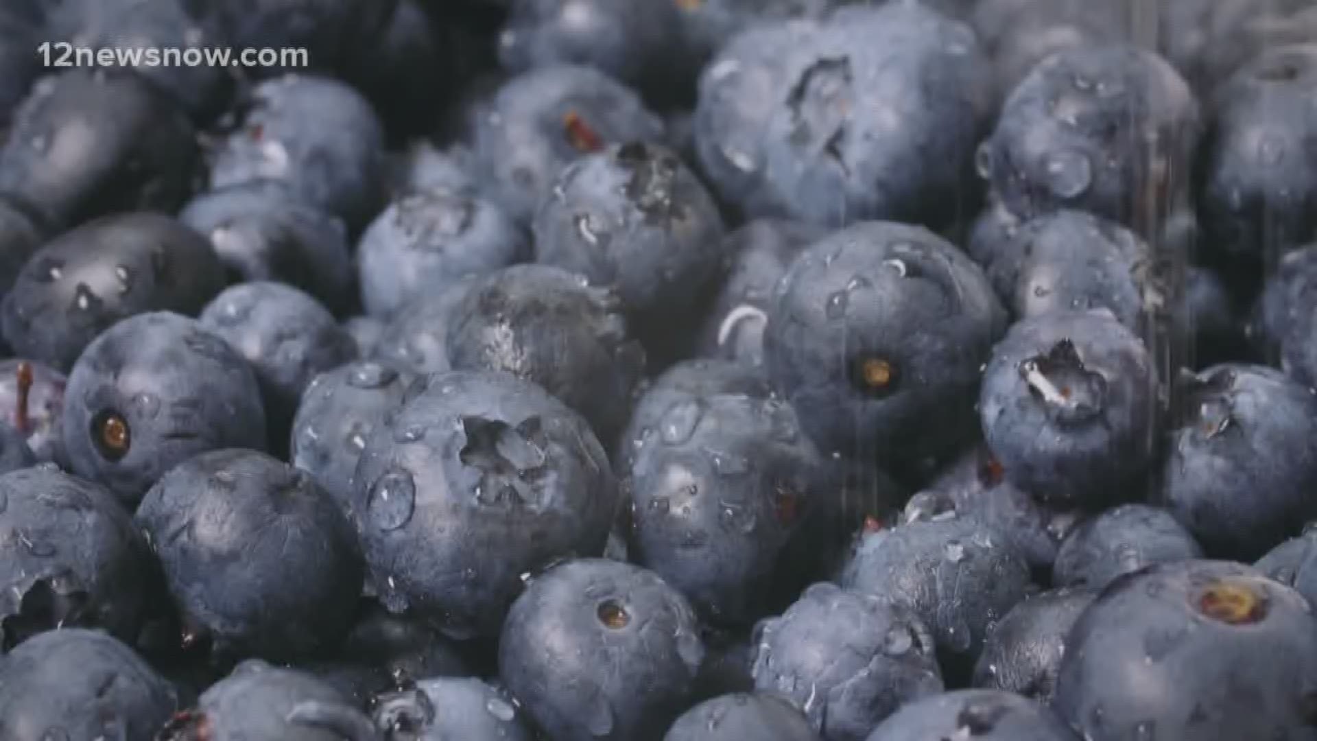 A video viewed millions of times instructed shoppers to wash fruit with soap and water