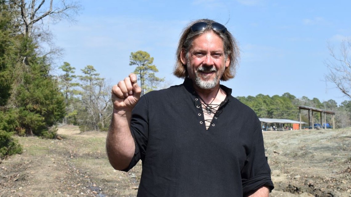 Arkansas man finds 3.29 carat diamond at state park - Vimarsana News