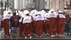 Texas Longhorn fans fired up at Sugar Bowl parade