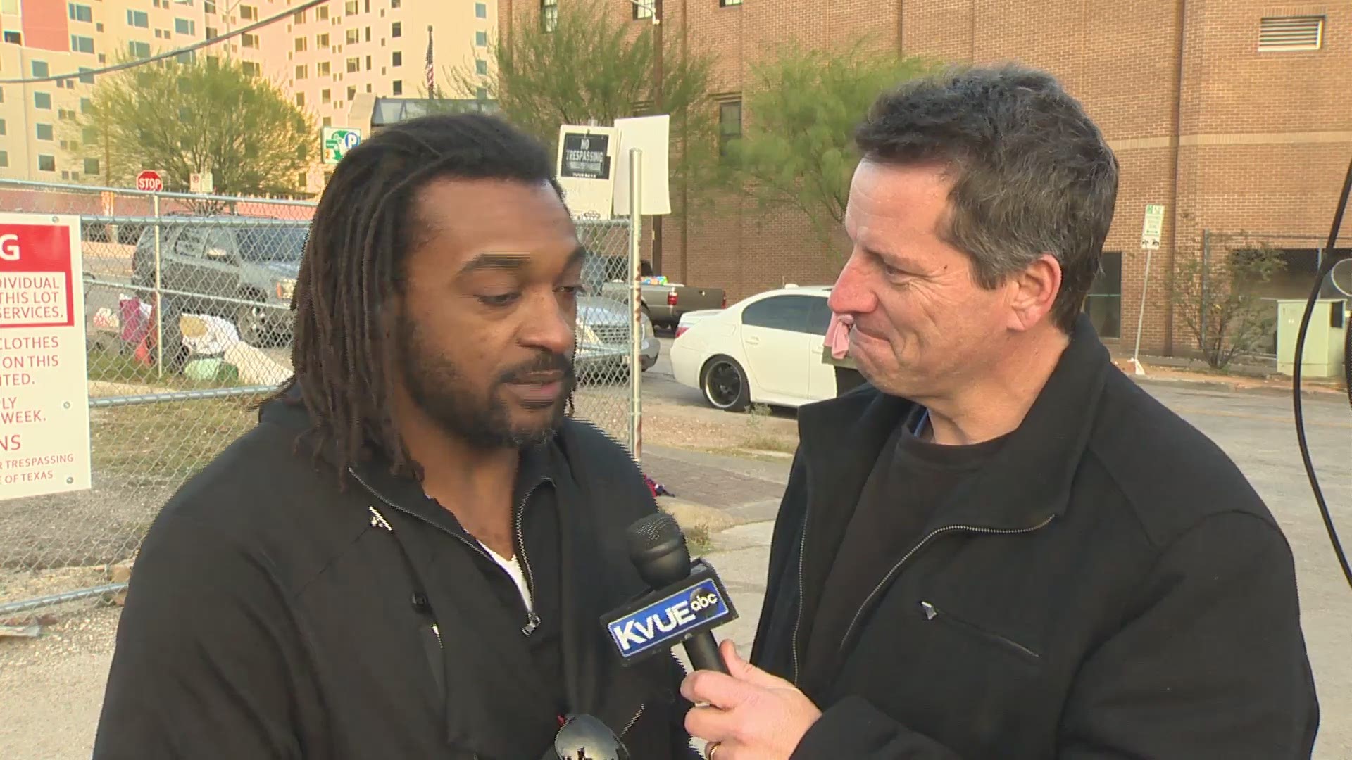 KVUE's Mike Barnes talks with former UT running back Cedric Benson about giving back to Austin and his greatness being overlooked.