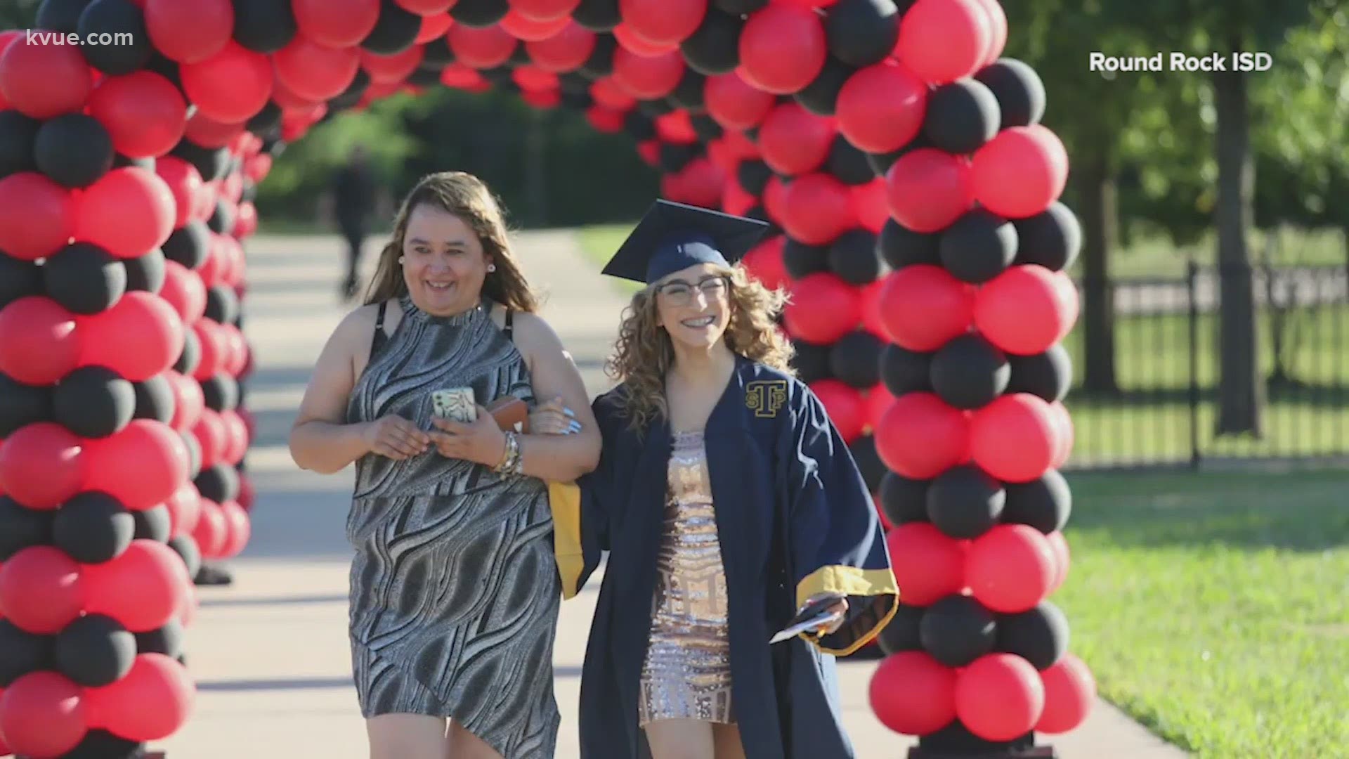 Round Rock ISD seniors are working to have a traditional graduation ceremony.