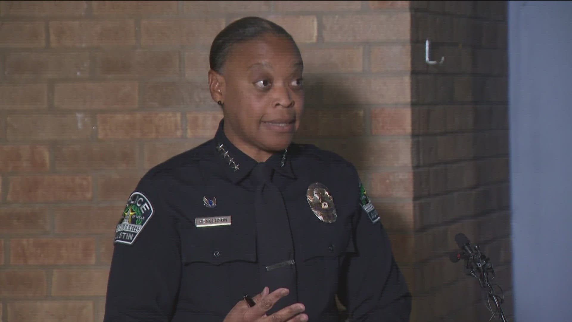 Austin police provided an update detailing their response to shooting spree that happened one week ago. Police explained why an alert wasn't sent to the public.