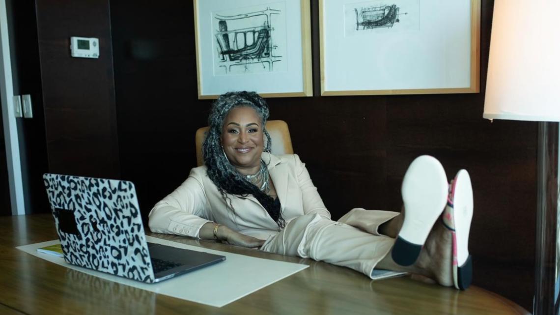 Texas entrepreneur helping women 45 and older start businesses - Vimarsana News