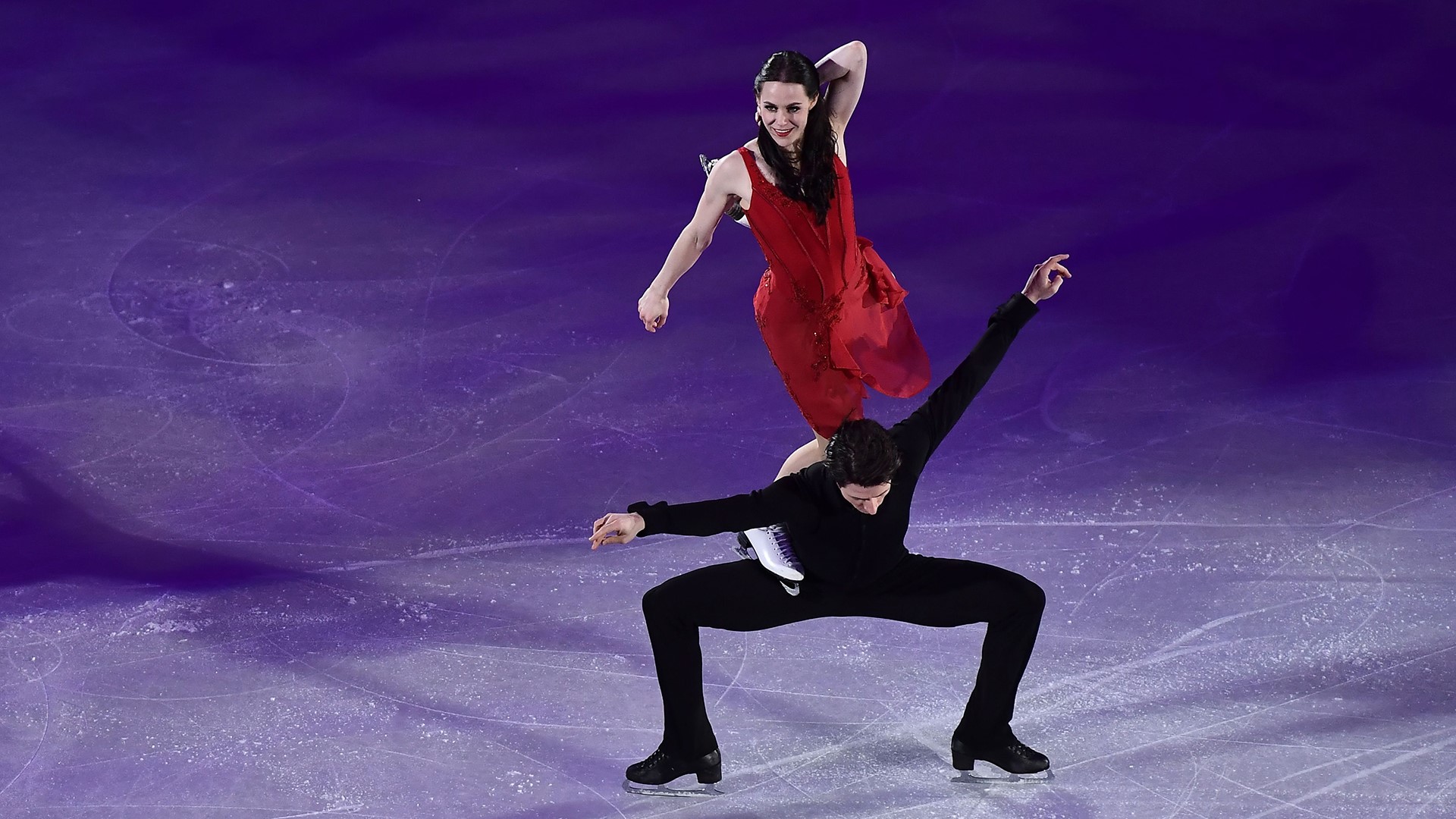Alina Zagitova Wears Risque Tiger Jumpsuit During Gala At Olympics 
