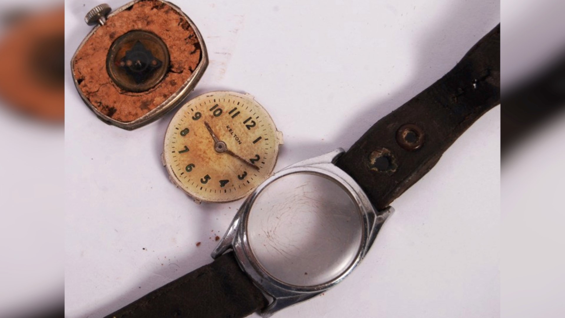 Dominoes with Hidden Maps and a Pencil with a Dagger! Rare WWII POW Escape Kits Go Under the Hammer