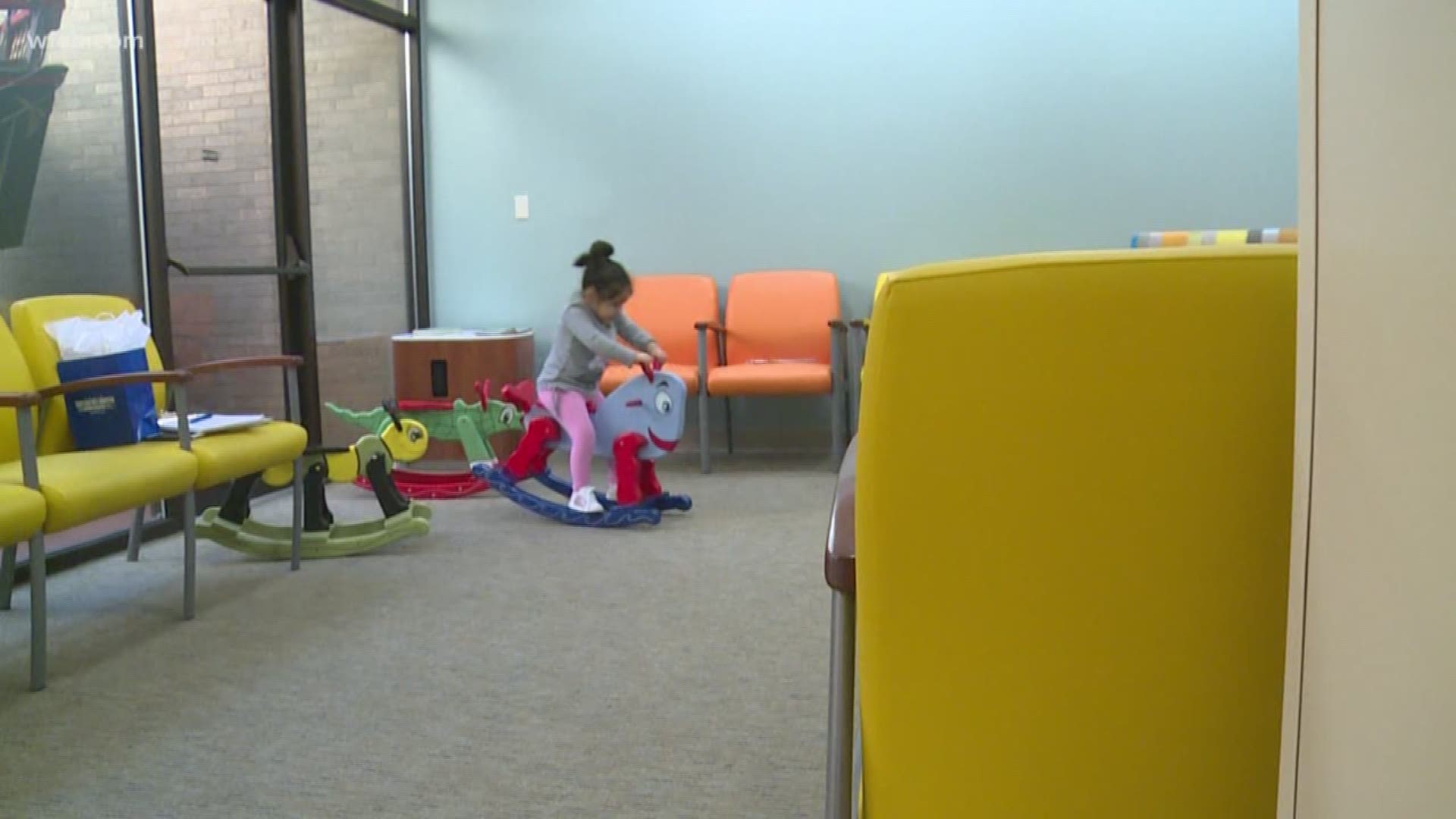North Texas man makes homemade toys for sick children