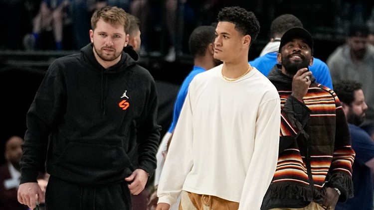 NBA opens investigation into Dallas' move to sit players