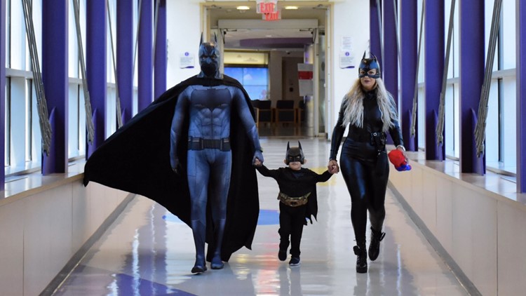 Family of three-year-old cancer patient wears superhero costumes to every chemo