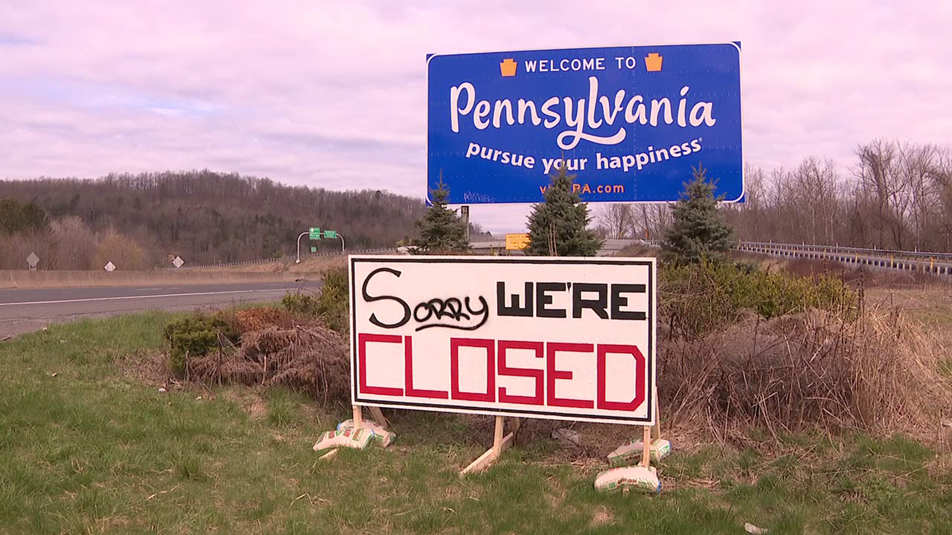 The sign states, "sorry, we're closed."