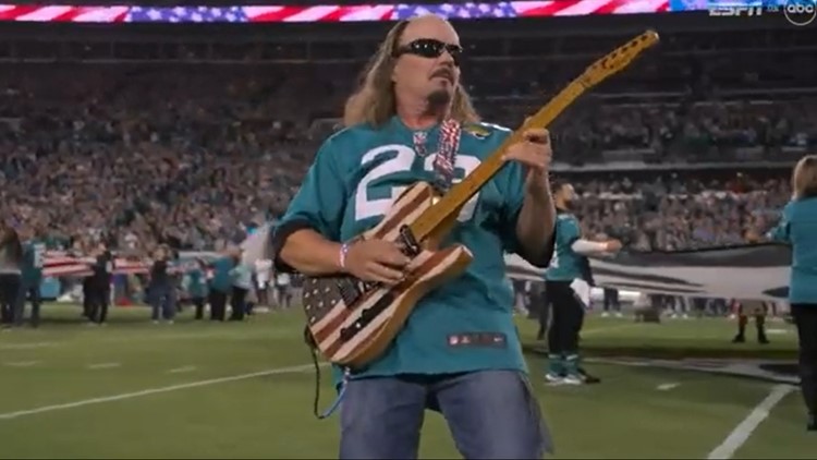 Florida man sporting mullet playing National Anthem guitar solo before Jags game being called 'most Duval thing ever'