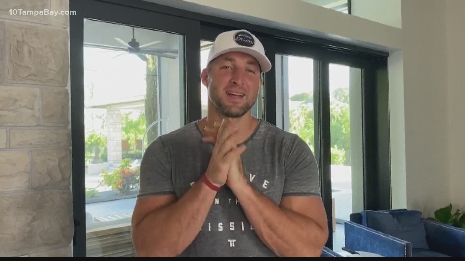 Madison Lipker, from Lakewood Ranch, was shocked to see Tebow encouraging her after a year of treatments for bone cancer.