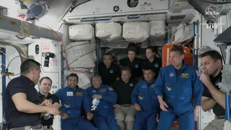 New crew from US, Russia and UAE arrives at space station