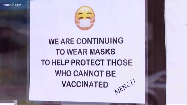 Bars, restaurants and venues in DC to require guests to show proof of vaccination