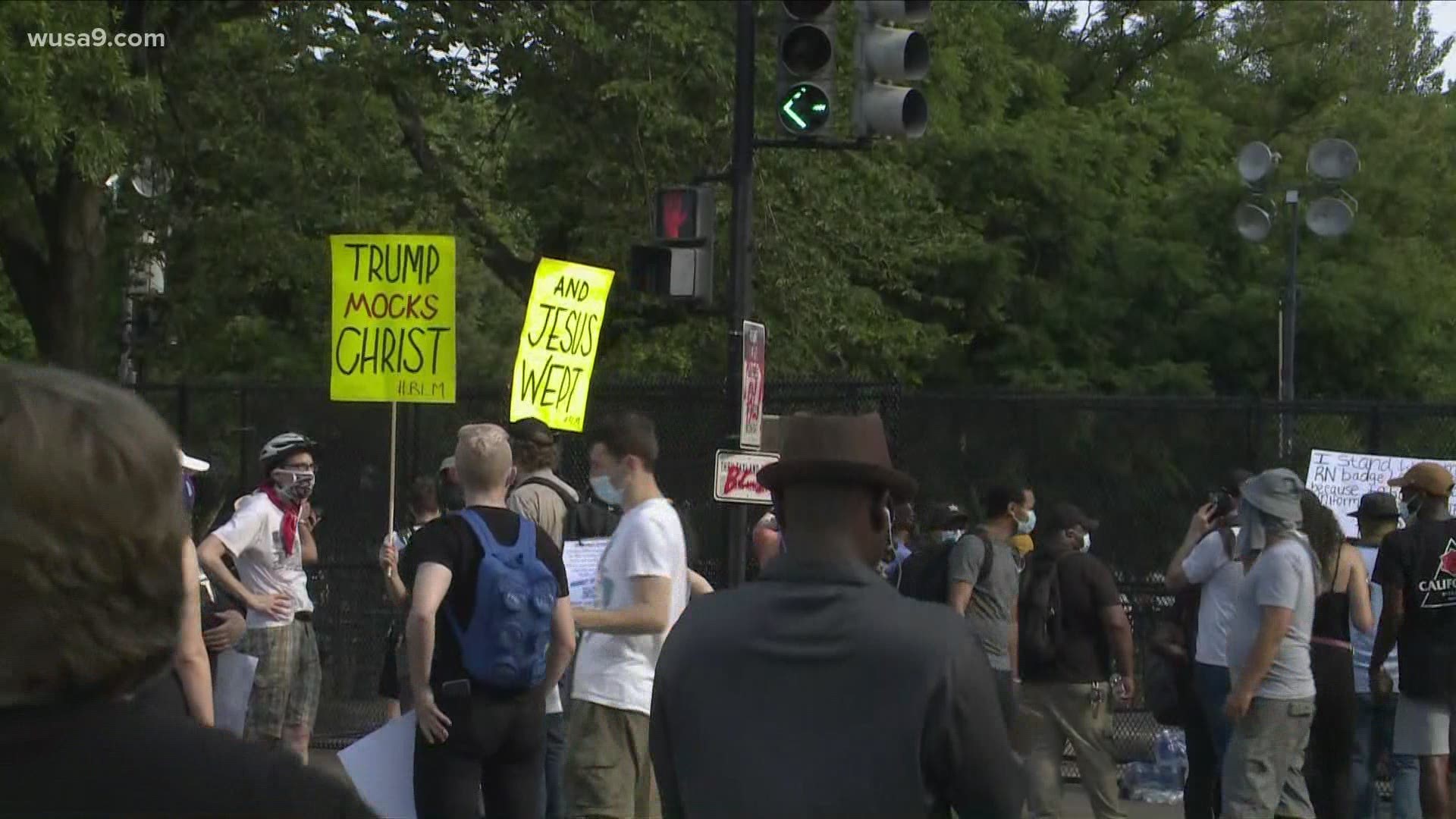 The area has been further sealed off from protesters, while President Trump defends his decision to call in the National Guard.